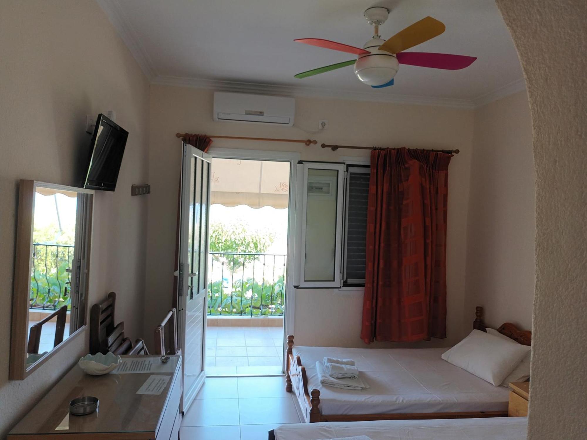Velika Beach Rooms Exterior foto